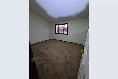 7682 Hampshire Avenue N, Brooklyn Park, MN 55428 - Photo 6