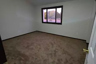 7682 Hampshire Ave N, Brooklyn Park, MN 55428 - Photo 6