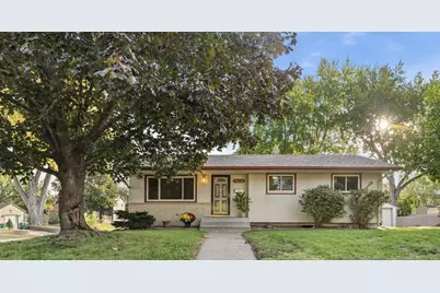 1403 8th Avenue S, South Saint Paul, MN 55075 - Photo 2