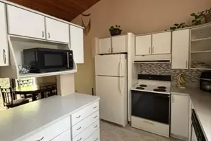 13799 Heywood Ct, Apple Valley, MN 55124 - Photo 4