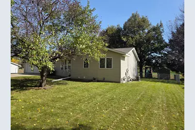 801 19th Street SE, Willmar, MN 56201 - Photo 10