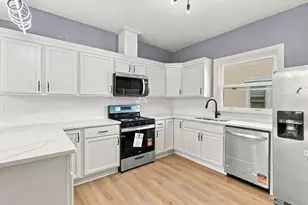 2533 Cedar Ave S, Minneapolis, MN 55404 - Photo 10