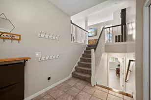 6982 Carlyle Rd, Woodbury, MN 55125 - Photo 4