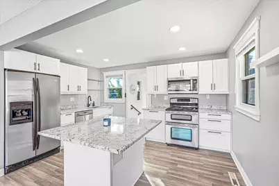 1812 9th Street, White Bear Lake, MN 55110 - Photo 4