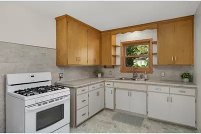 1208 Hoyt Avenue E, Saint Paul, MN 55106 - Photo 6