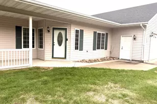 386 Lake Ave NE, Clearbrook, MN 56634 - Photo 2