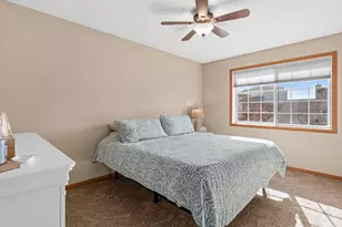 492 Willoughby Way W, Minnetonka, MN 55305 - Photo 6