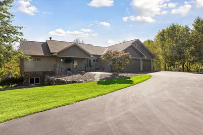 555 Chinnock Lane, River Falls, WI 54022 - Photo 4