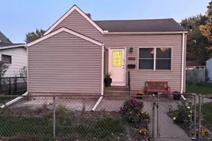 956 Humboldt Ave, West Saint Paul, MN 55118 - Photo 1