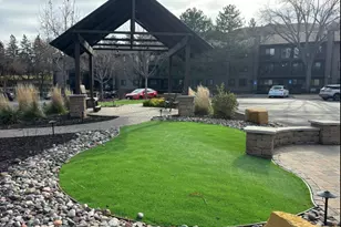 7301 W 101st St, Bloomington, MN 55438 - Photo 2