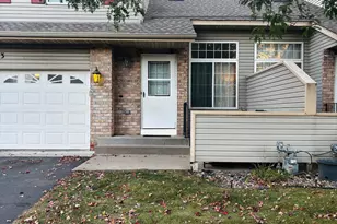9823 Hamlet Ln S, Cottage Grove, MN 55016 - Photo 2