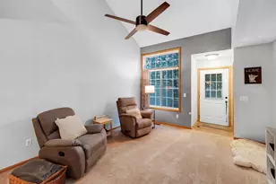 9823 Hamlet Ln S, Cottage Grove, MN 55016 - Photo 4