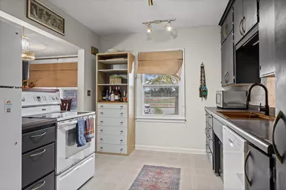 1311 W 5th Street, Winona, MN 55987 - Photo 2