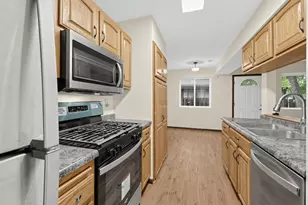 6444 84th Ct N, Brooklyn Park, MN 55445 - Photo 8