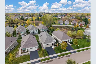 10235 57th Avenue N, Plymouth, MN 55442 - Photo 2