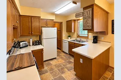 1303 19th Avenue SE, Willmar, MN 56201 - Photo 4