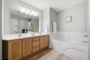 15225 Stonewood Terrace, Burnsville, MN 55306 - Photo 26