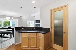 15225 Stonewood Terrace, Burnsville, MN 55306 - Photo 14