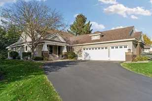 9813 Wedgewood Cir, Woodbury, MN 55125 - Photo 2
