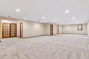 9813 Wedgewood Cir, Woodbury, MN 55125 - Photo 42