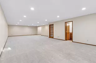 9813 Wedgewood Cir, Woodbury, MN 55125 - Photo 44