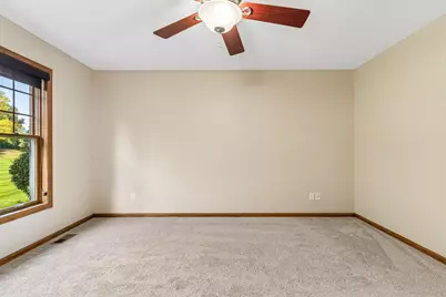 9813 Wedgewood Circle, Woodbury, MN 55125 - Photo 32
