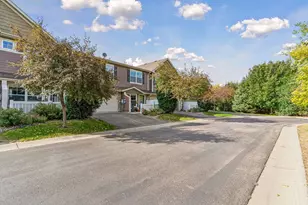 2117 Cedar Grove Trail, Eagan, MN 55122 - Photo 4
