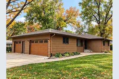251 Arthur Avenue E, Winsted, MN 55395 - Photo 2