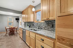 233 5th Ave NE, Osseo, MN 55369 - Photo 10