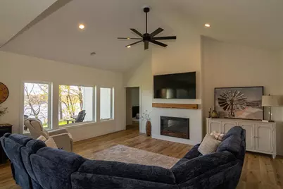 1949 Rosewood Lane SE, Alexandria, MN 56308 - Photo 12