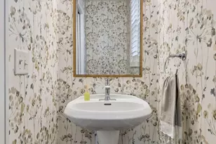 6421 Rolf Ave, Edina, MN 55439 - Photo 28