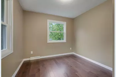 1440 Valley View Road, Chaska, MN 55318 - Photo 34
