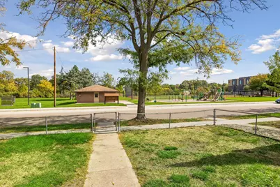 3739 Lee Avenue N, Robbinsdale, MN 55422 - Photo 20