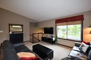 201 Golden Bear Ln, Zumbrota, MN 55992 - Photo 6