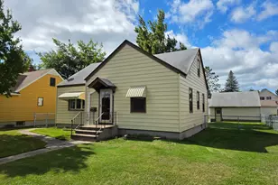 629 3rd St, Nashwauk, MN 55769 - Photo 2