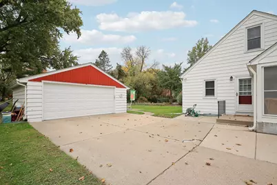 568 Spring Street, Mendota Heights, MN 55118 - Photo 36
