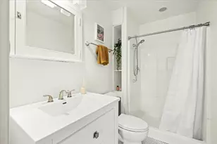 2017 Emerson Ave S, Minneapolis, MN 55405 - Photo 28