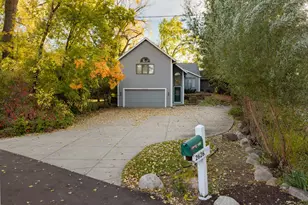 2626 Crosby Rd, Minnetonka, MN 55391 - Photo 6