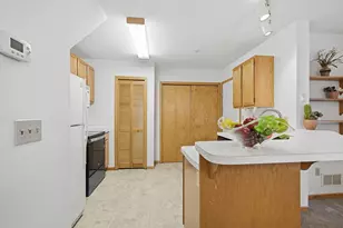 2210 Ranchview Ln N, Plymouth, MN 55447 - Photo 8