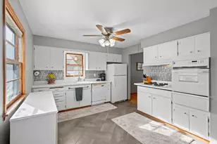 4401 78th Ave N, Brooklyn Park, MN 55443 - Photo 30