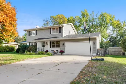 4401 78th Avenue N, Brooklyn Park, MN 55443 - Photo 10