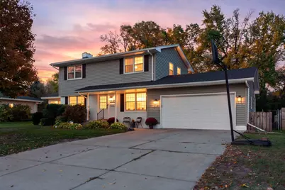 4401 78th Avenue N, Brooklyn Park, MN 55443 - Photo 1