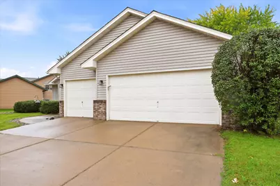 9213 Queens Gardens, Brooklyn Park, MN 55443 - Photo 4