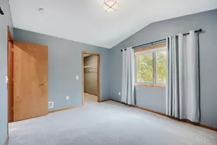 1317 Schooner Ct, Woodbury, MN 55125 - Photo 16