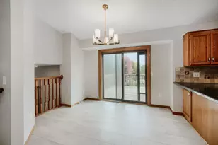 1317 Schooner Ct, Woodbury, MN 55125 - Photo 12