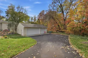 5530 Wedgewood Dr, Shorewood, MN 55331 - Photo 16