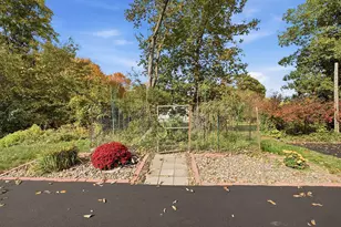 5530 Wedgewood Dr, Shorewood, MN 55331 - Photo 14