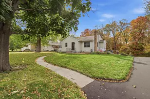 5530 Wedgewood Dr, Shorewood, MN 55331 - Photo 12