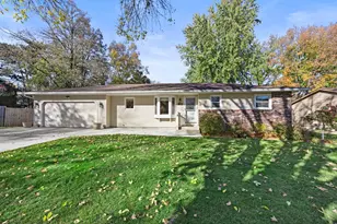911 Neal Ave SW, Hutchinson, MN 55350 - Photo 12