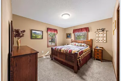 911 Neal Avenue SW, Hutchinson, MN 55350 - Photo 40